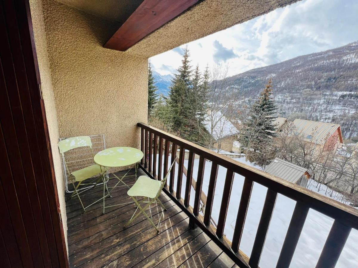 Studio Montagne - Plein Soleil Et Terrasse Briançon Buitenkant foto